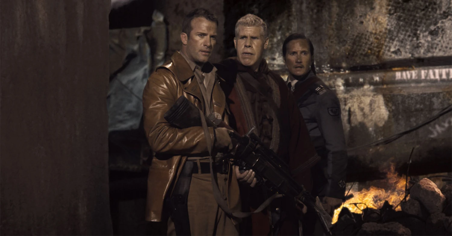 Ron Perlman & John Malkowich In Chronicles 2707