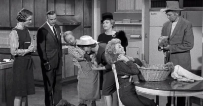 The Beverly Hillbillies: Duke Becomes a Father